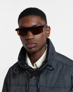 Nanushka Callias - Bio-Plastic Sunglasses - Black 9 Nanushka Callias - Bio-Plastic Sunglasses - Black -Nanushka Sale Store NU23PFSG00399 CALLIAS BLACK BIO PLASTIC 03 6d0dbf1c ab47 46c9 8b00 48541fb7c6a5