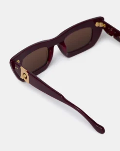 Nanushka Londyn - Bio-Plastic Oversized Cat-Eye Sunglasses - Burgundy -Nanushka Sale Store NU24PFSG00325 LONDYN BURGUNDY BIOPLASTIC 03 dfed3518 86f1 46bd b5aa 2012c6329f4f
