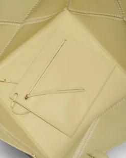 Nanushka Origami Tote Large - Alt-Nappa Crochet Tote - Moonbeam/Crème 13 Nanushka Origami Tote Large - Alt-Nappa Crochet Tote - Moonbeam/Crème -Nanushka Sale Store THEORIGAMITOTELARGE MOONBEAM CREME ALT NAPPA CROCHET